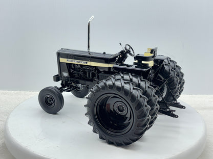 1/16  International 856 Black