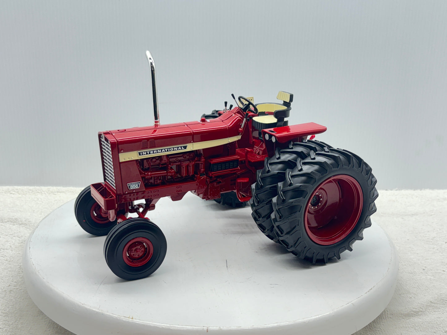 1/16 International 856 Power Series
