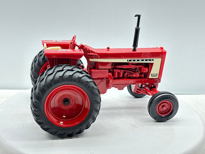 1/16 International Farmall 806 WMSTR
