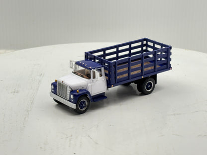 1/64 International Loadster Purple Stake