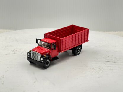 1/64 International Loadstar Red