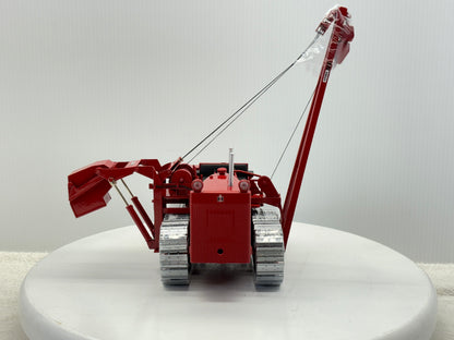 1/25 International TD-24 Pipe Layer