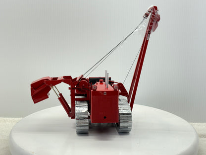 1/25 International TD-24 Pipe Layer