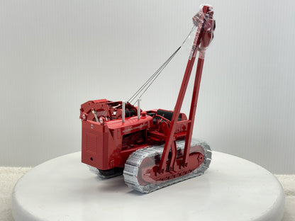 1/25 International TD-24 Pipe Layer
