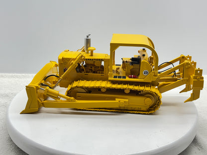 1/25 International TD-25