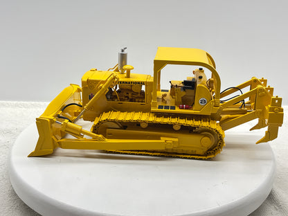 1/25 International TD-25