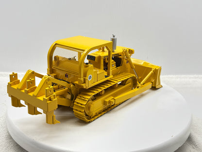1/25 International TD-25