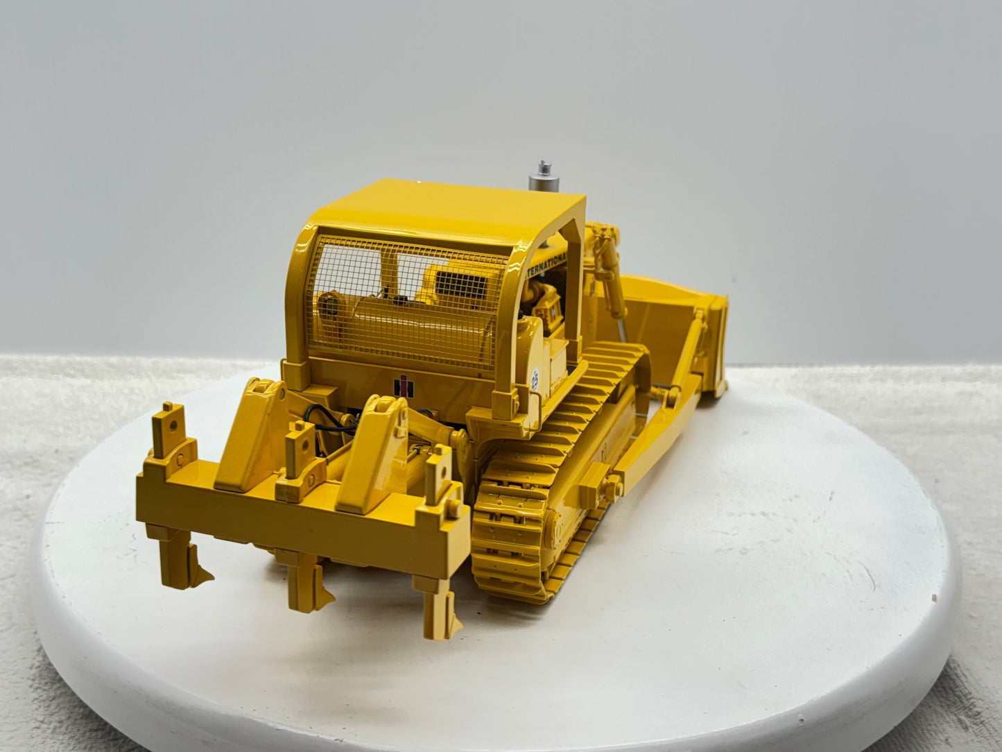 1/25 International TD-25