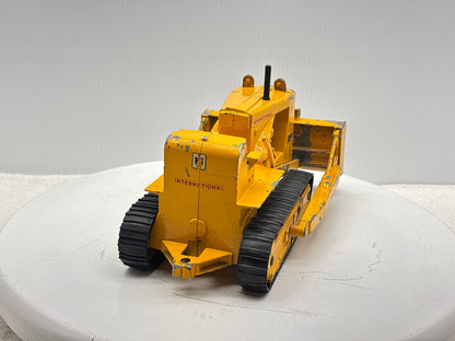 1/16 International TD-25 Crawler