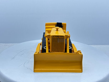 1/16 International TD-25 Crawler