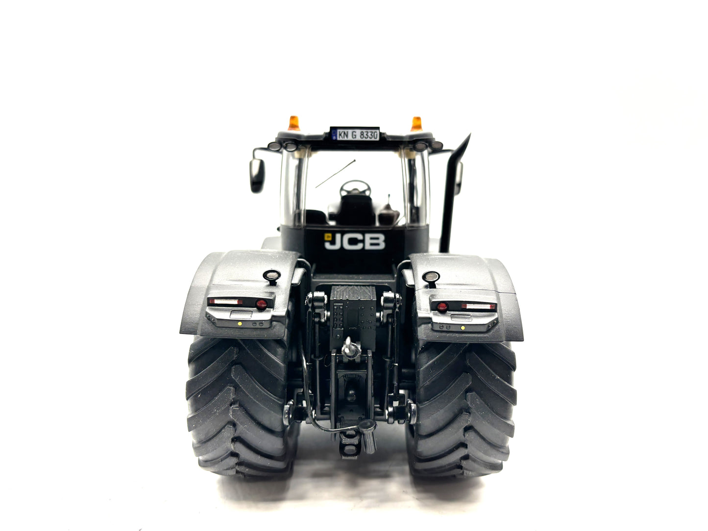1/32 JCB 8330 Black Stealth