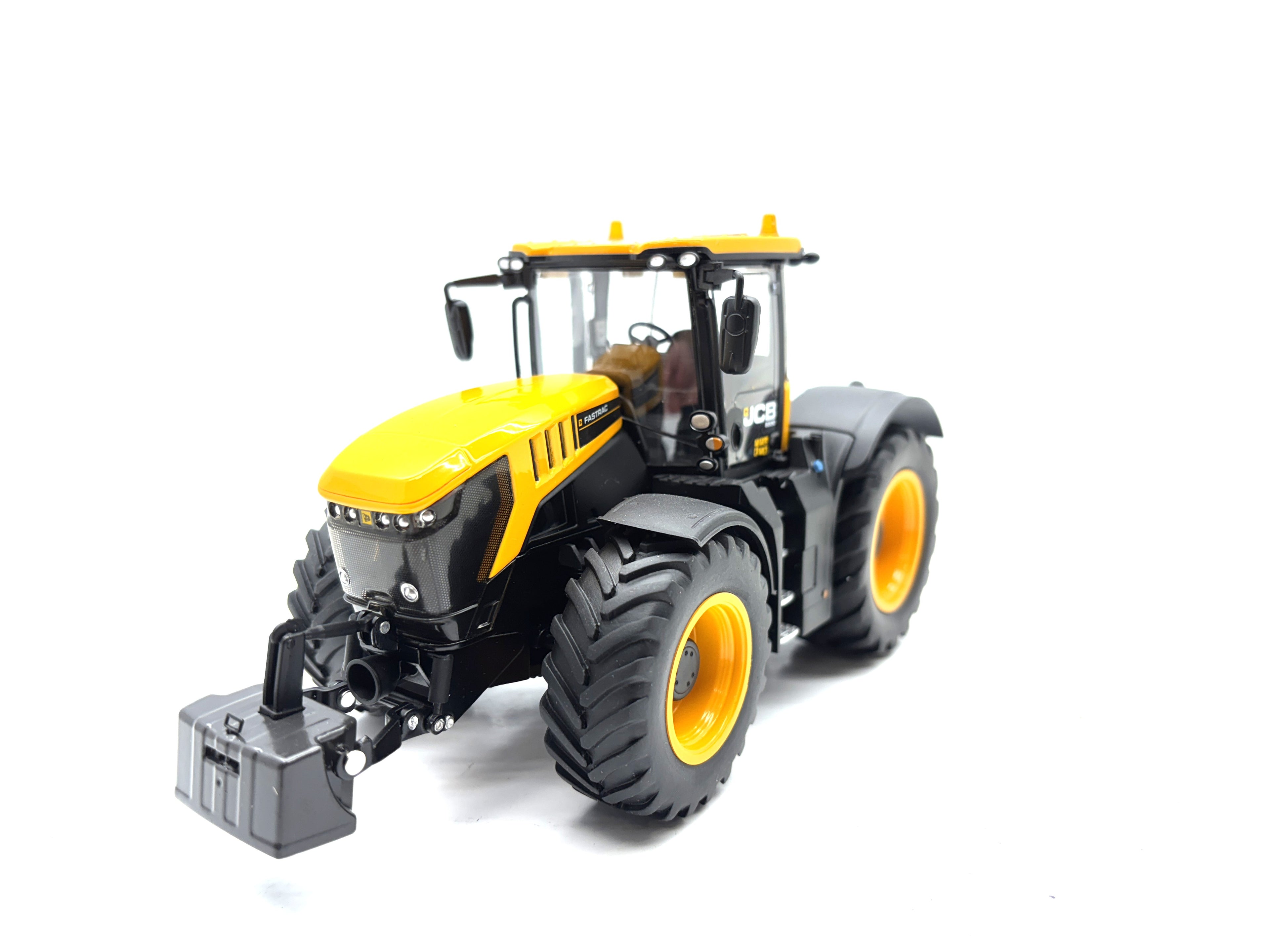 1/32 JCB Fastrac 8330