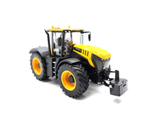 1/32 JCB Fastrac 8330