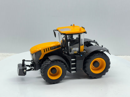 1/32 JCB Fastrac 8330