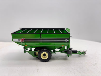 1/64 J&M 1112 X-Tend Tandem Grain Cart Green