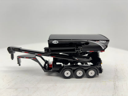 1/64 J&M LC390 Bulk Seed Tender Black