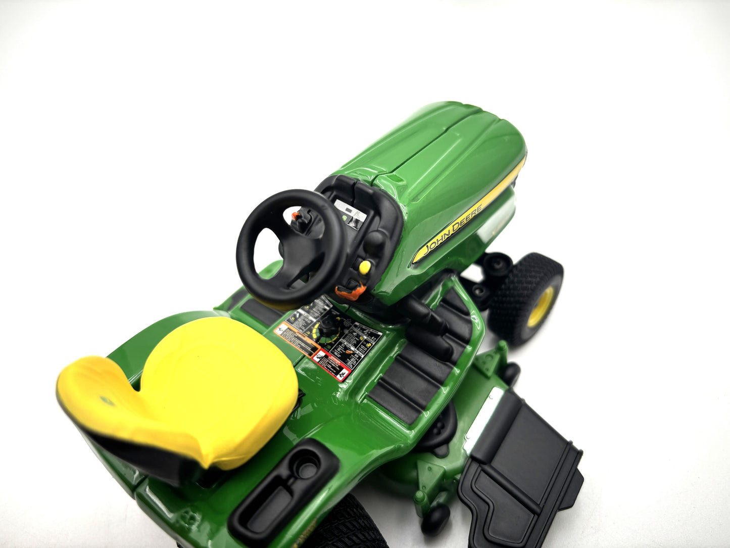 1/16 John Deere 110-X394 Garden Tractor Set