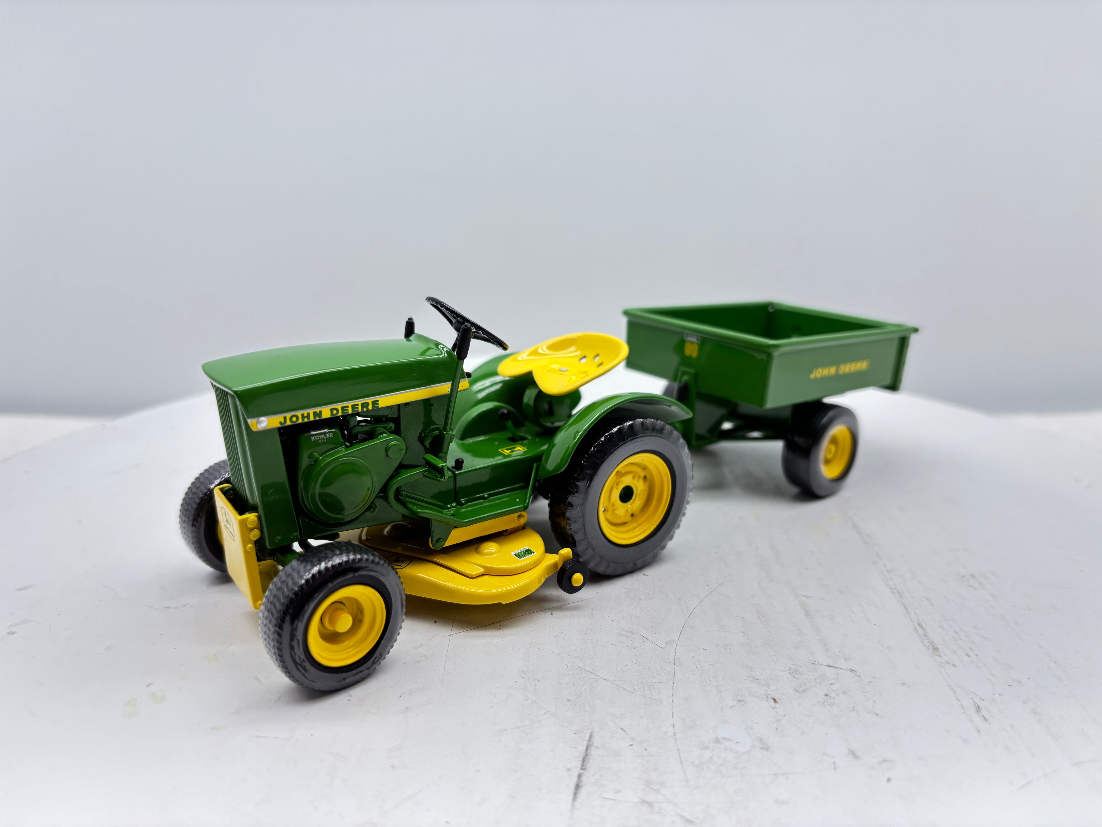 1/16 John Deere 110 Precision #1
