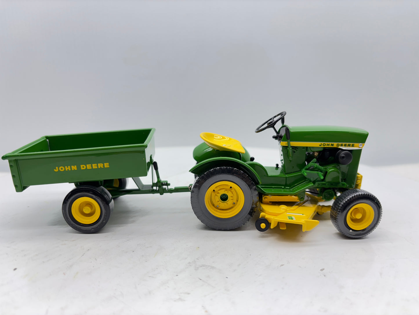 1/16 John Deere 110 Precision #1
