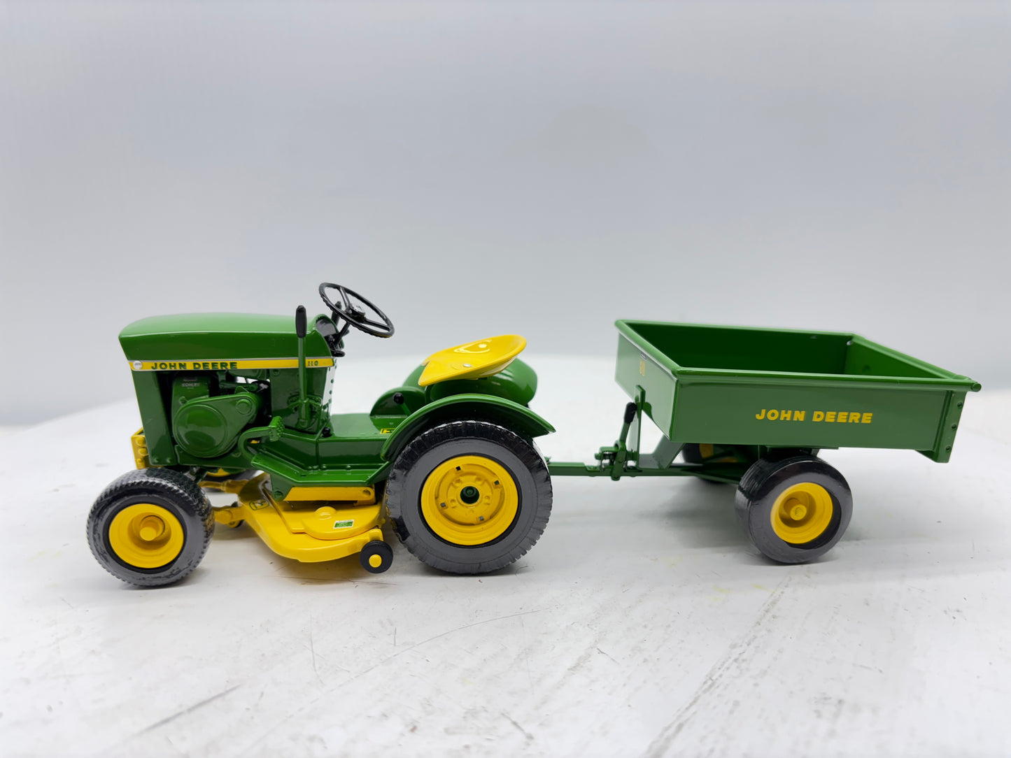 1/16 John Deere 110 Precision #1