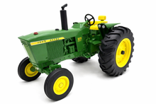 1/16 John Deere 3020 Replica Play