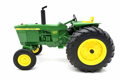 1/16 John Deere 3020 Replica Play