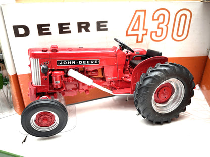 1/16 John Deere 330 & 430 Dubuque Set