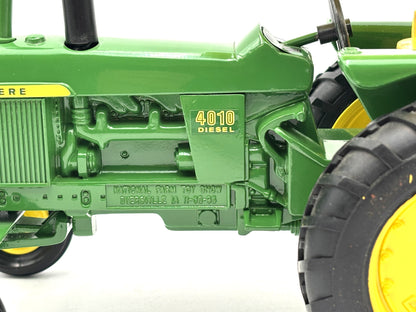 1/16 John Deere 4010 Toy Farmer
