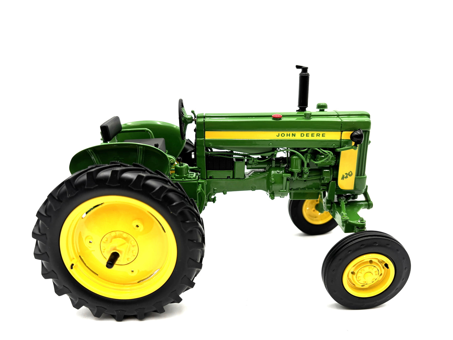 1/16 John Deere 420 Tractor with KBL Disc
