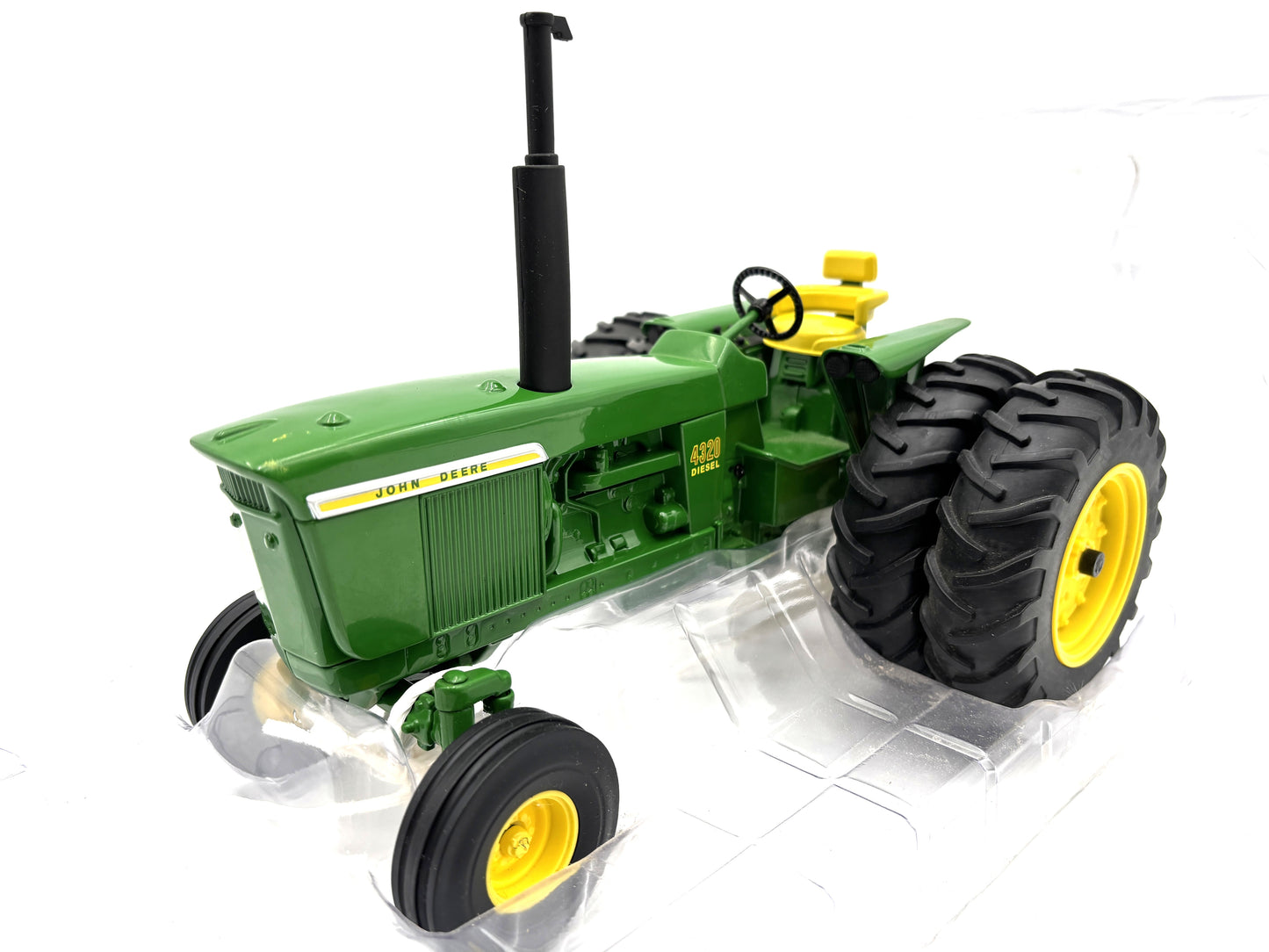 1/16 John Deere 4320