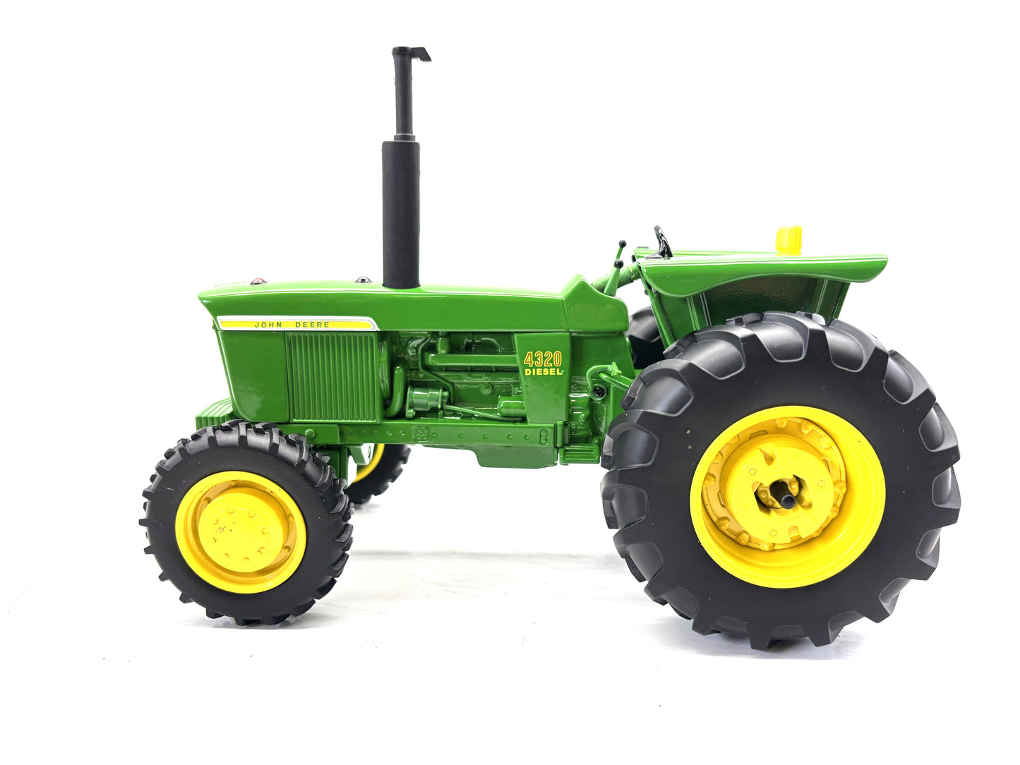 1/16 John Deere 4320 MFWD Prestige
