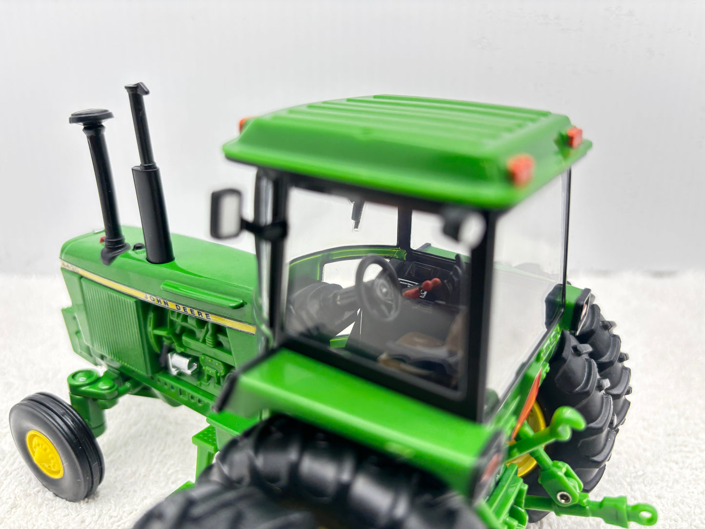 1/32 John Deere 4430 Prestige