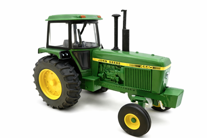 1/32 John Deere 4440