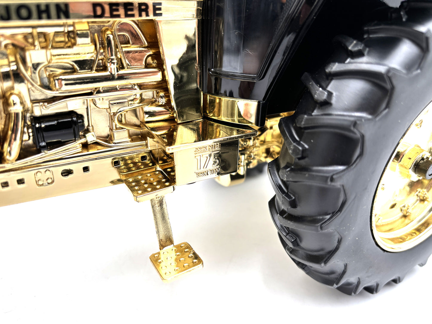 1/16 John Deere 4440 175th Anniversary - Gold
