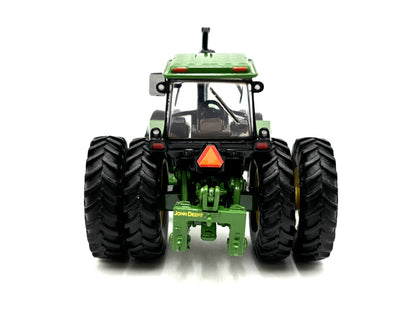 1/64 John Deere 4450 Authentics #1 Chase