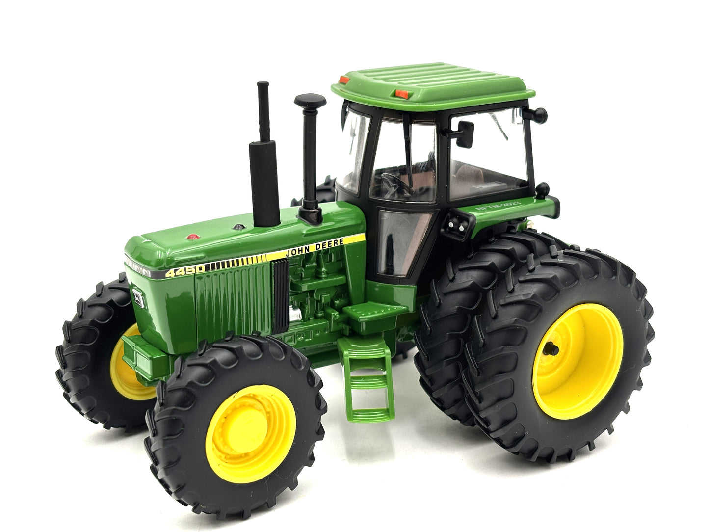 1/32 John Deere 4450 NFTM Select Series