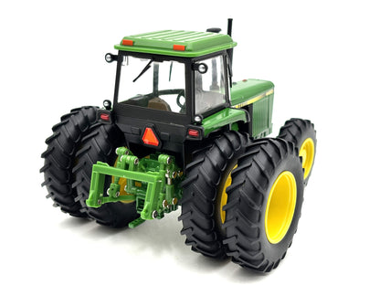 1/32 John Deere 4450 NFTM Select Series