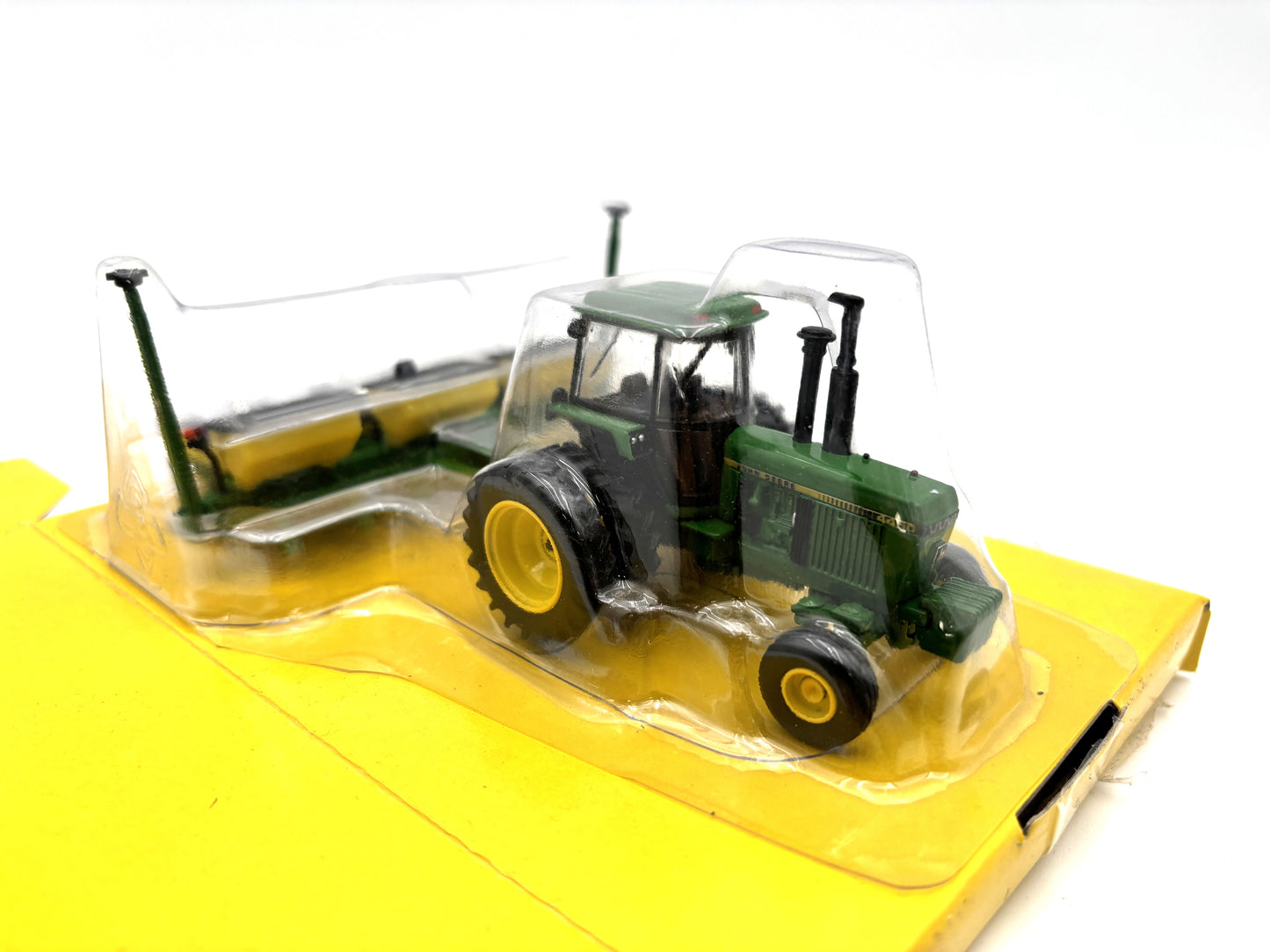 1/64 John Deere 4450 with 7200 Planter