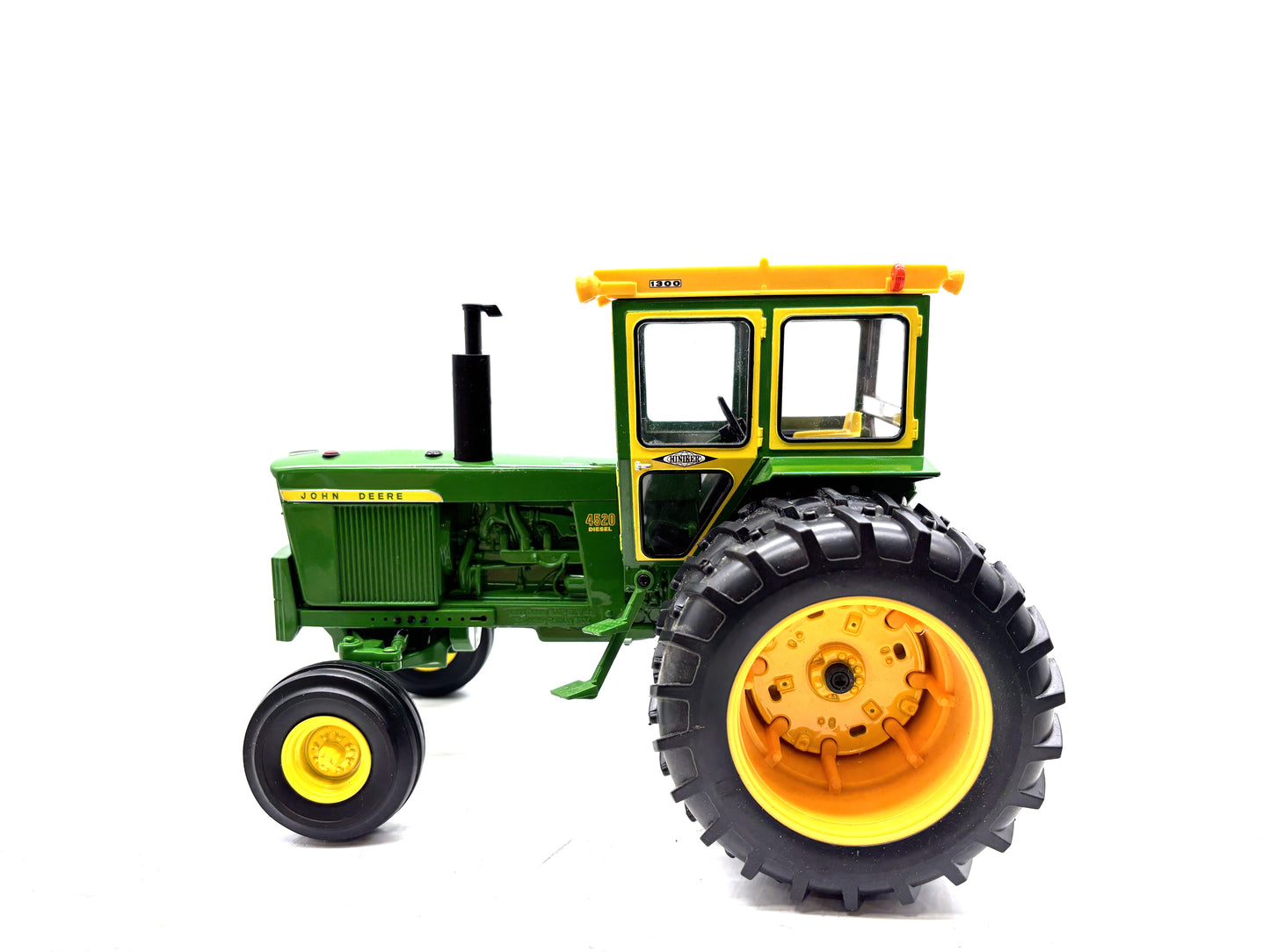 1/16 John Deere 4520 200th