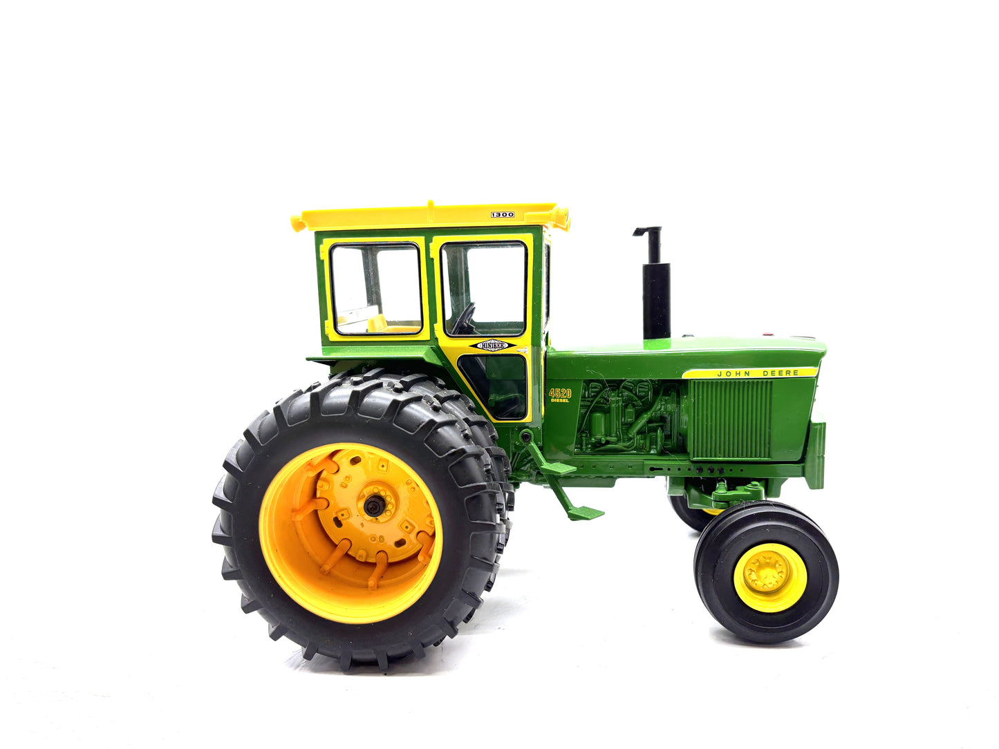 1/16 John Deere 4520 200th