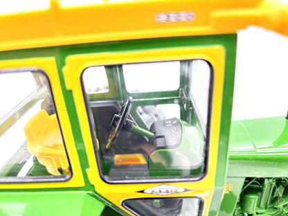 1/16 John Deere 4520 200th