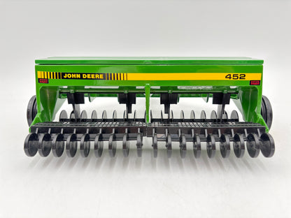 1/16 John Deere 452 Grain Drill