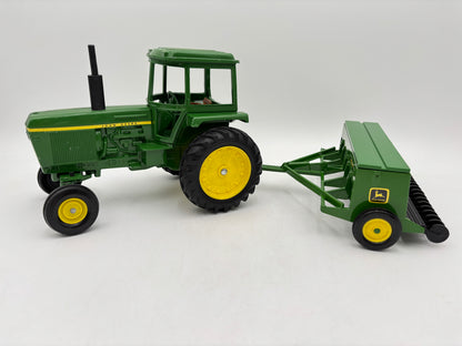 1/16 John Deere 452 Grain Drill