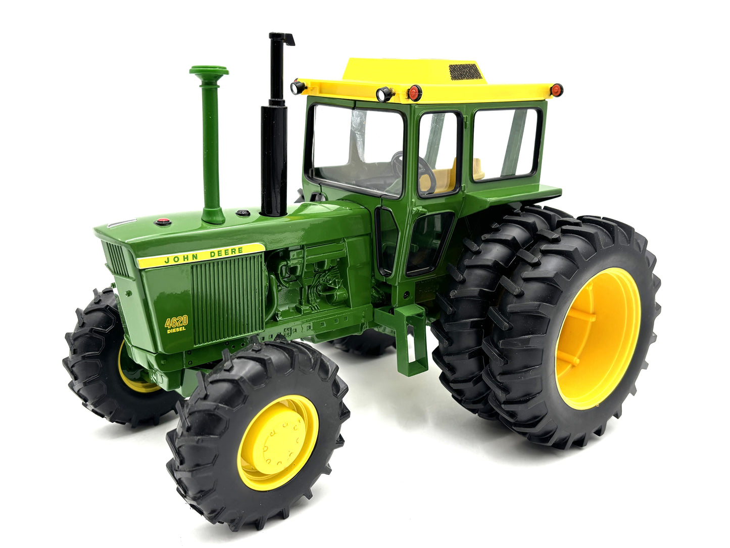 1/16 John Deere 4620 Prestige