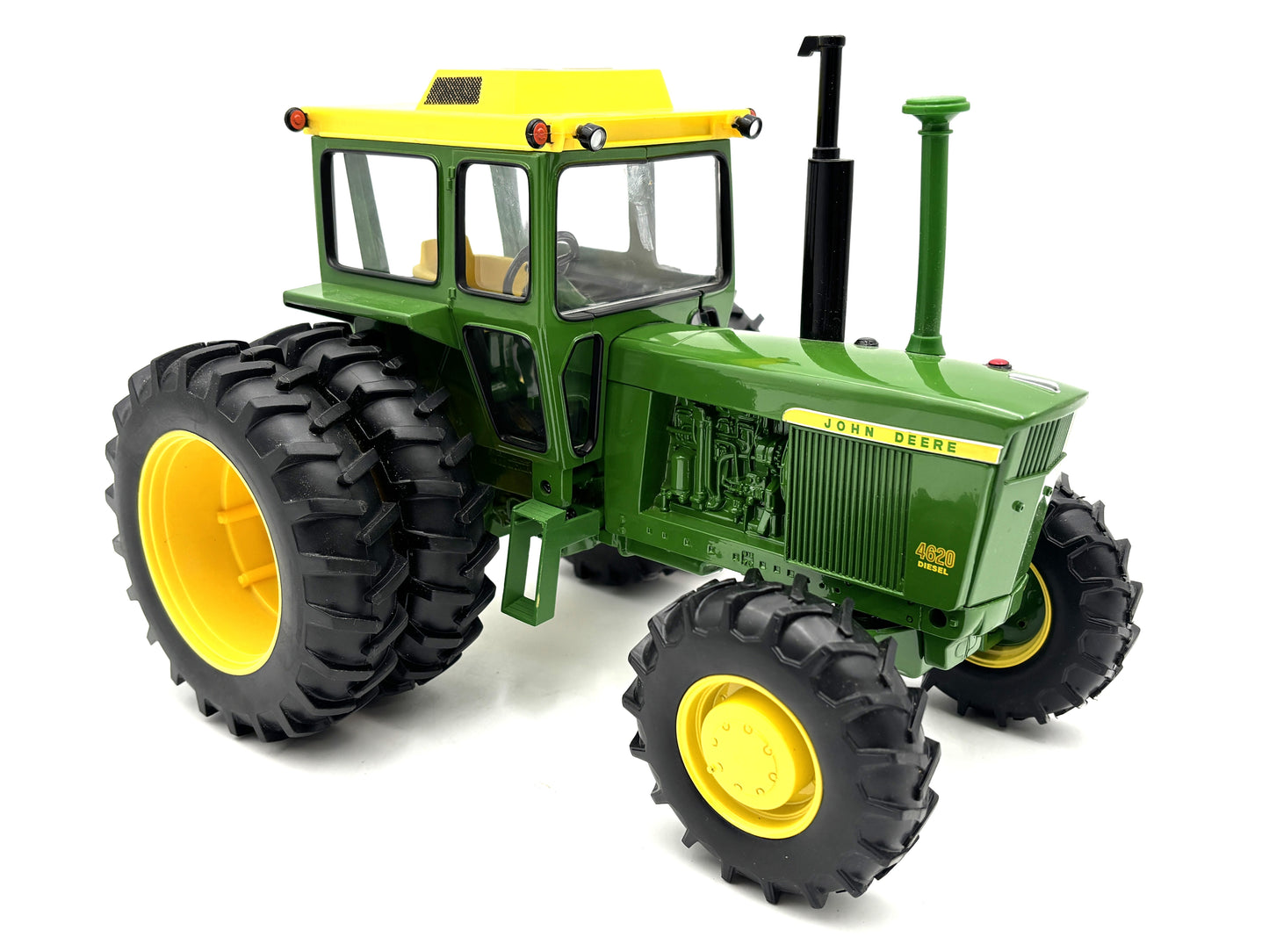 1/16 John Deere 4620 Prestige
