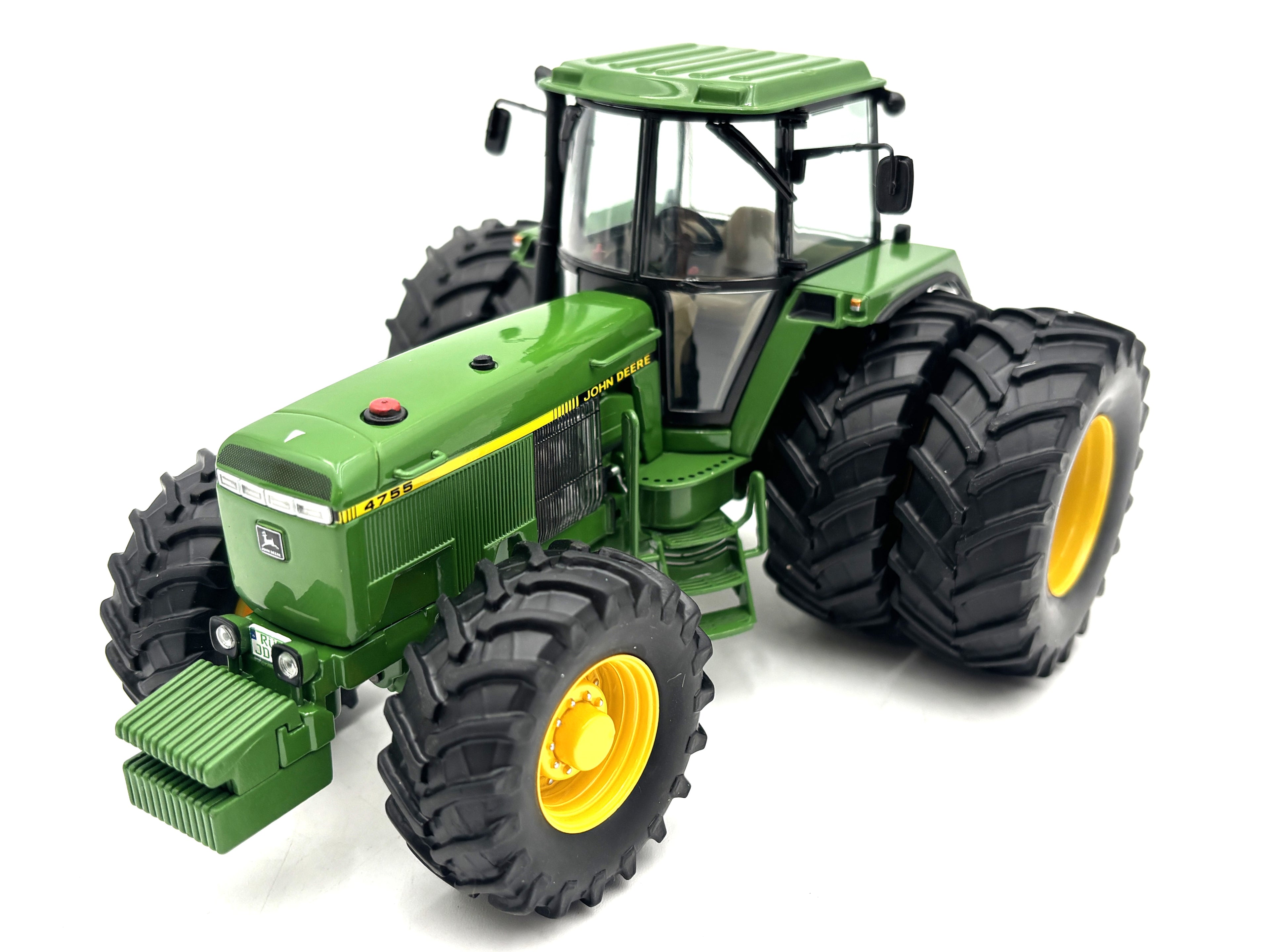 1/32 John Deere 4755