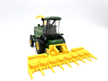 1/32 John Deere 6850 Forage Harvester