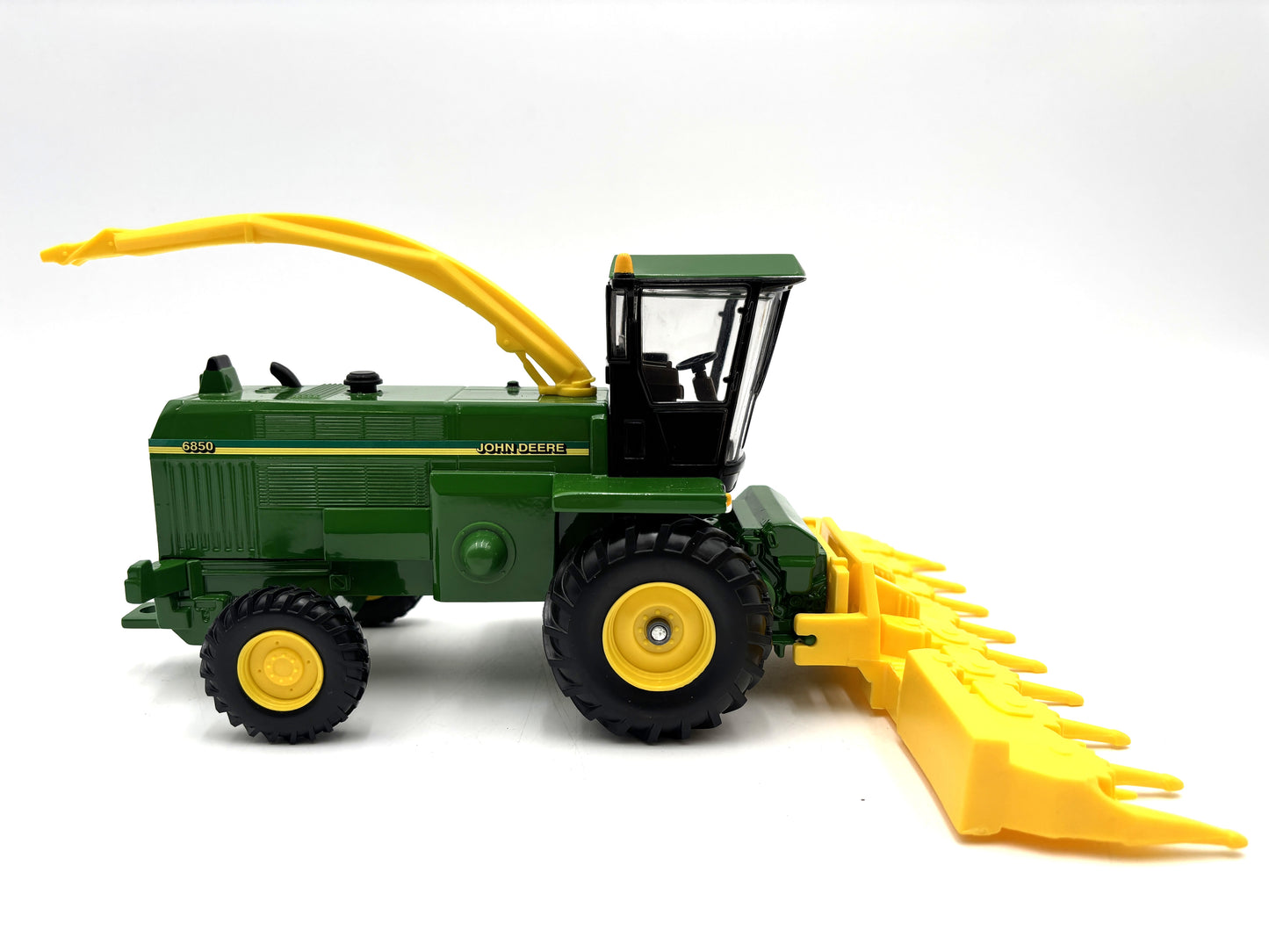 1/32 John Deere 6850 Forage Harvester