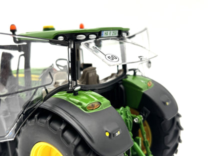 1/32 John Deere 6R 250