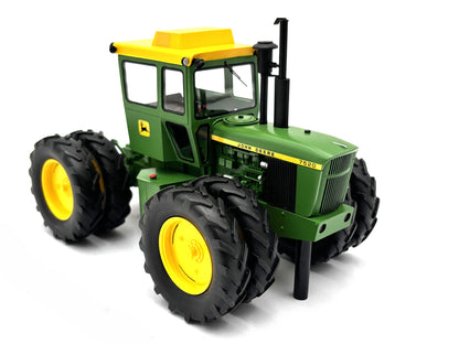 1/32 John Deere 7520